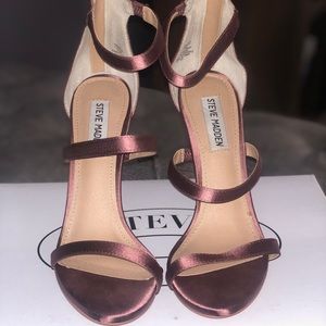 Silk mauve heels